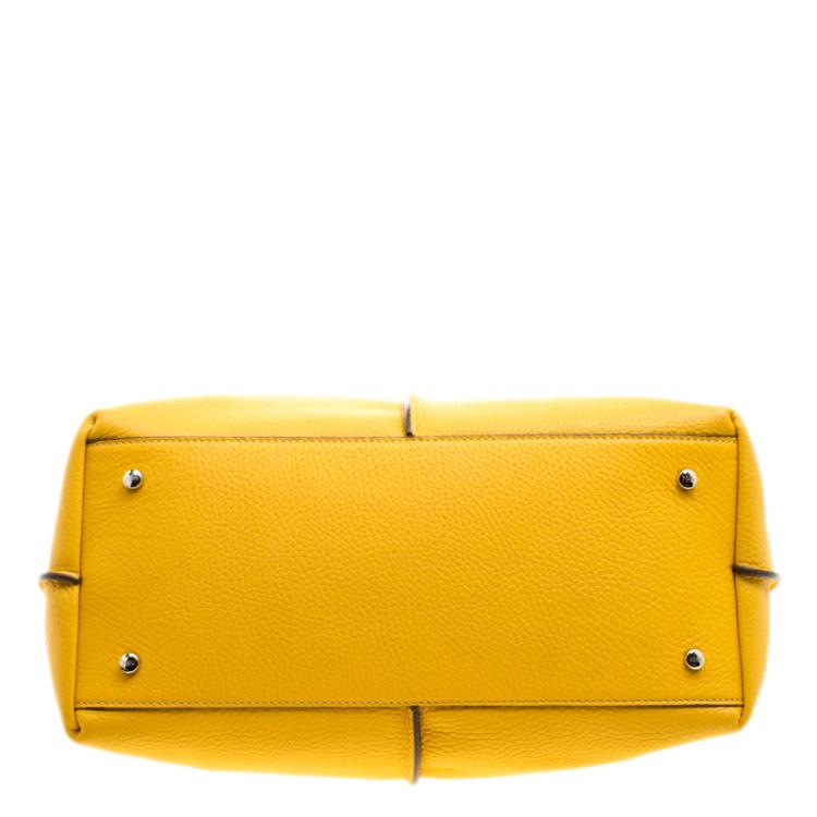 Pre Owned Tod's Yellow Leather Medium Joy Shopper Tote