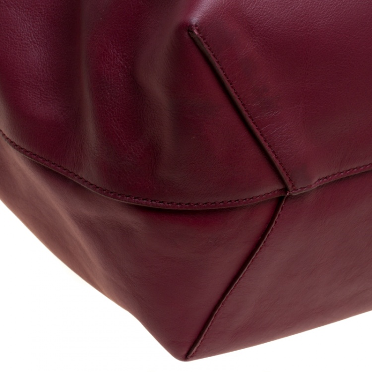 Pre Owned Tod's White/Burgundy Leather Medium Flower Tote