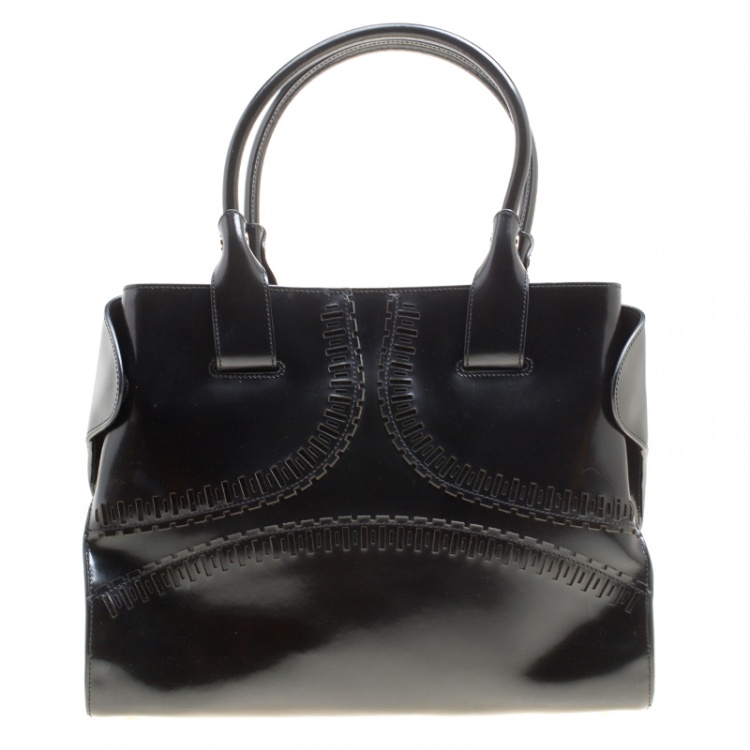Pre Owned Tod's Black Patent Leather Small Cape Tote