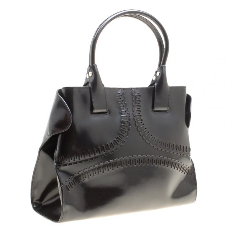 Pre Owned Tod's Black Patent Leather Small Cape Tote