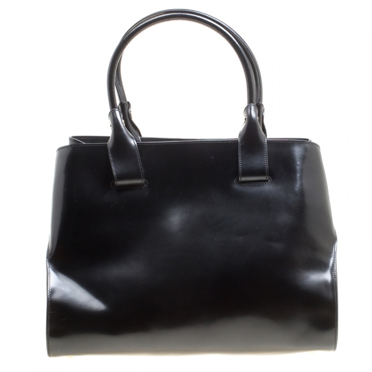 Pre Owned Tod's Black Patent Leather Small Cape Tote
