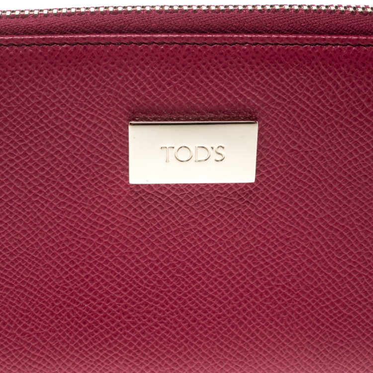 Pre Owned Tod's Fuchsia Leather Zip Around Continental Wallet