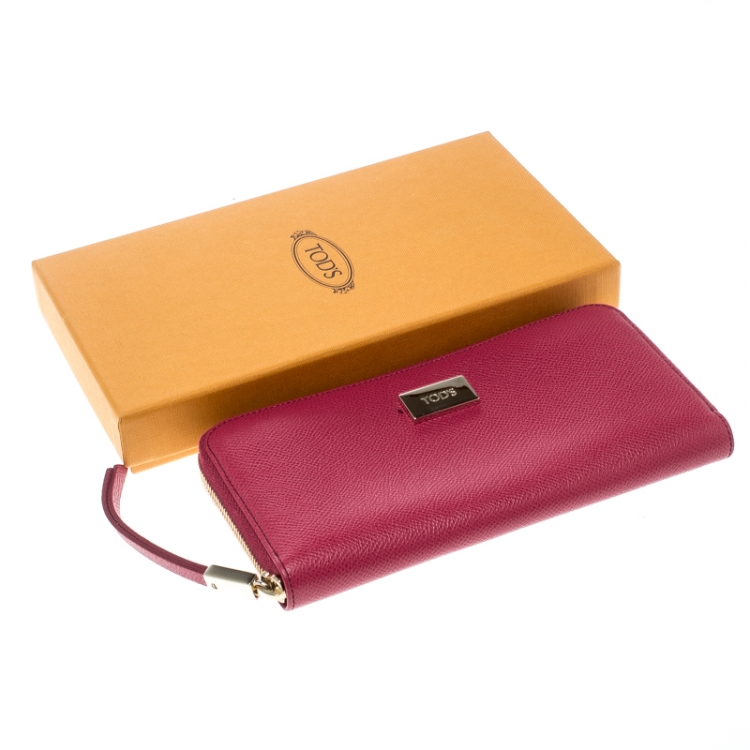 Pre Owned Tod's Fuchsia Leather Zip Around Continental Wallet