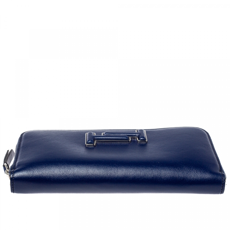مملوكة مسبقًا Tod's Blue Leather Double T Zip Around Continental Wallet