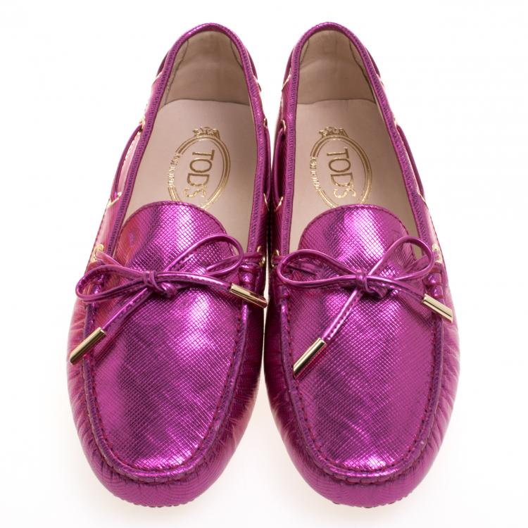 Pre Owned Tod's Pink Metallic Leather Bow Loafers Size 40