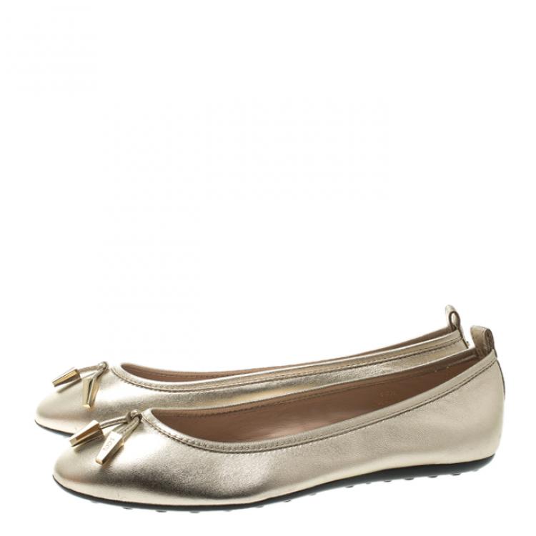 Pre Owned Tod's Metallic Gold Leather Studded Ballet Flats Size 37.5
