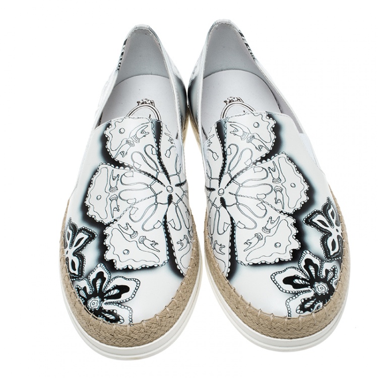 Pre Owned Tod's Monochrome Floral Printed Leather Espadrille Slip On Sneakers Size 37.5