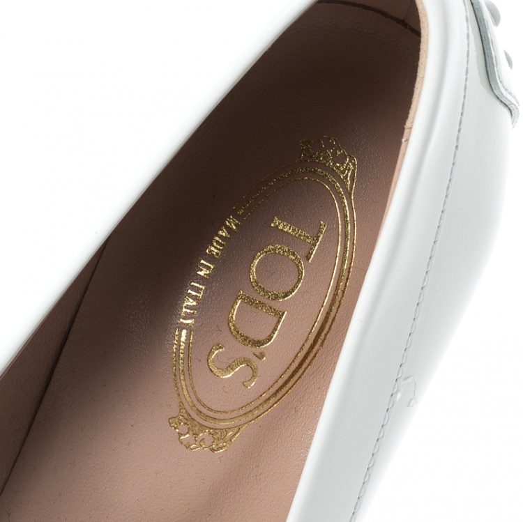 مملوكة مسبقًا Tod's Two Tone Leather Bow Loafer Pumps Size 39.5