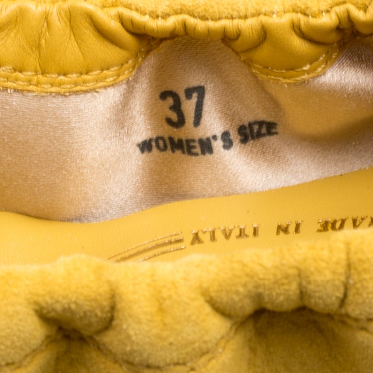 Pre Owned Tod's Yellow Suede Bow Scrunch Ballet Flats Size 37