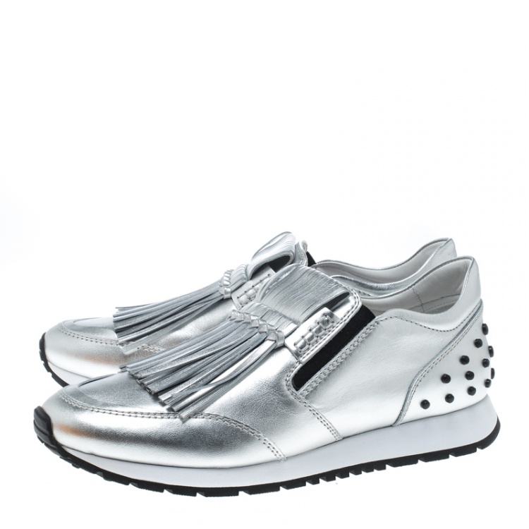 Pre Owned Tod's Metallic Silver Fringe Detail Slip On Sneakers Size 40