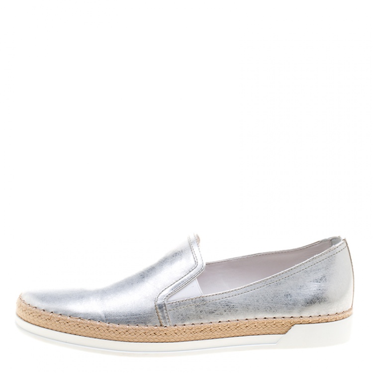 Pre Owned Tod's Metallic Silver Leather Pantofola Espadrille Slip On Sneakers Size 38