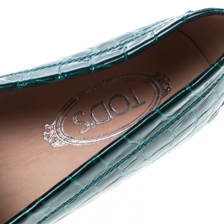 Pre Owned Tod's Emerald Green Croc Embossed Patent Leather Gommino Double T Buckle Driver Loafers Size 39.5