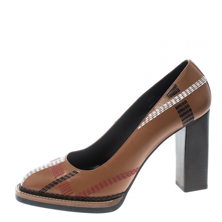 Pre Owned Tod's Brown Leather Stitch Detail Block Heel Pumps Size 38.5
