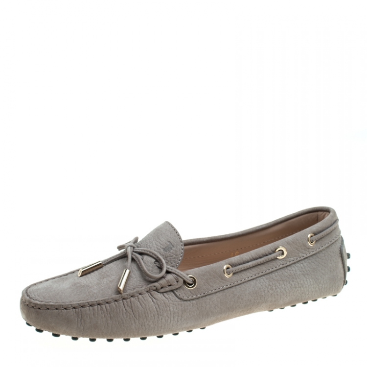 Pre Owned Tod's Beige Suede Bow Loafers Size 40