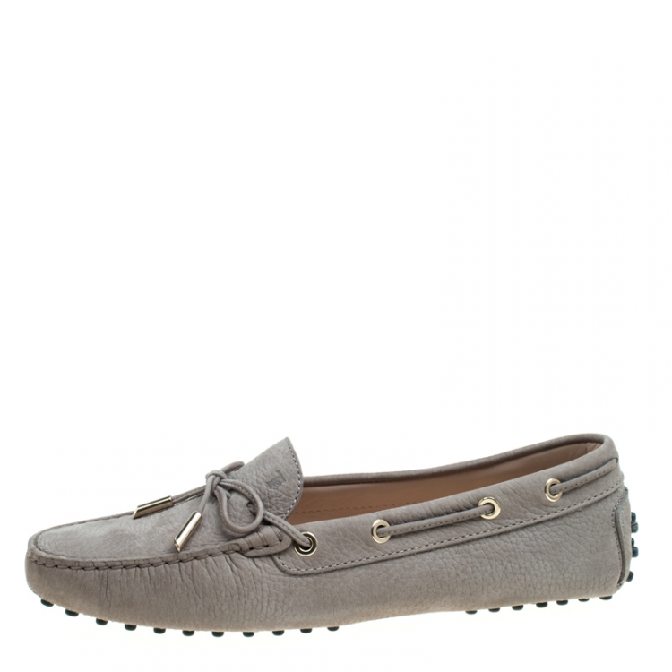 Pre Owned Tod's Beige Suede Bow Loafers Size 40