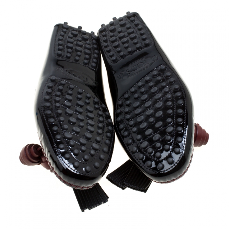 Pre Owned Tod's Black Patent Leather Tassel Charm Cross Stitch Detail Loafers Size 35