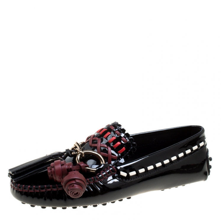 Pre Owned Tod's Black Patent Leather Tassel Charm Cross Stitch Detail Loafers Size 35