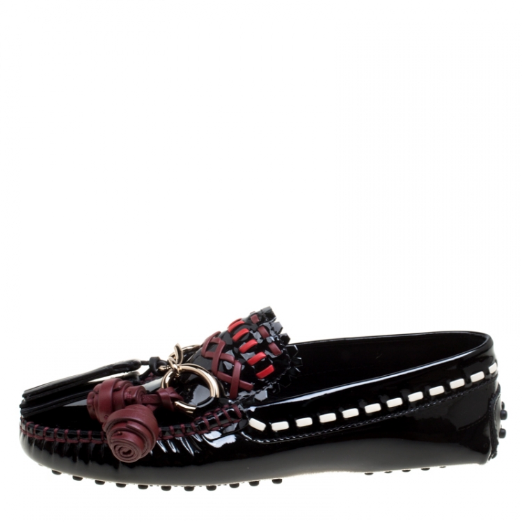 Pre Owned Tod's Black Patent Leather Tassel Charm Cross Stitch Detail Loafers Size 35