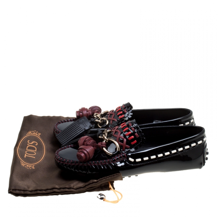 Pre Owned Tod's Black Patent Leather Tassel Charm Cross Stitch Detail Loafers Size 35