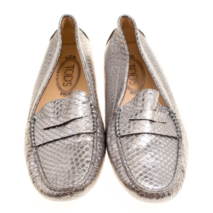 Pre Owned Tod's Metallic Silver Embossed Snakeskin Leather Penny Loafers Size 38.5