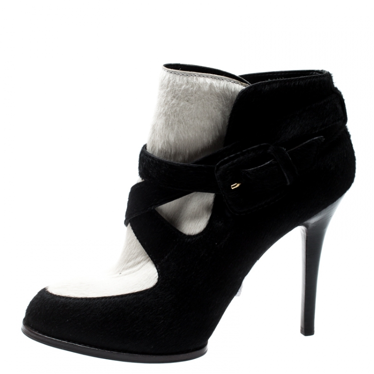 Pre Owned Tod's Monochrome Calf Hair Cross Strap Buckle Detail Ankle Boots Size 37.5