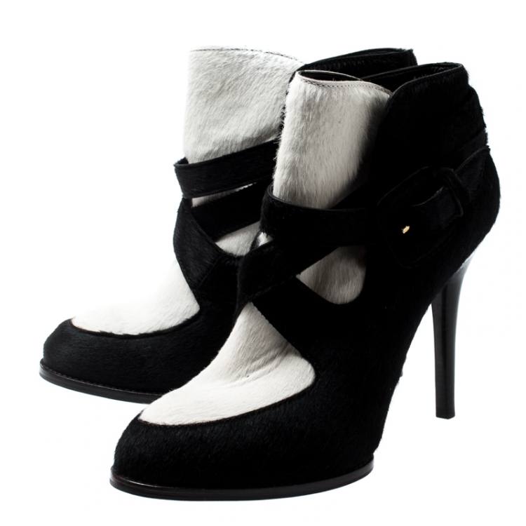 Pre Owned Tod's Monochrome Calf Hair Cross Strap Buckle Detail Ankle Boots Size 37.5