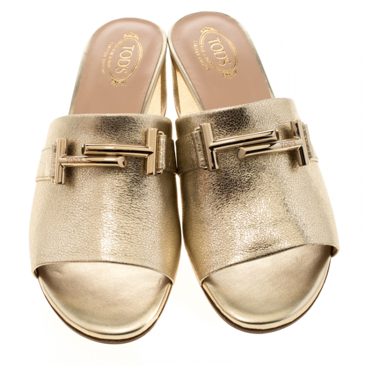 Pre Owned Tod's Limited Edition Metallic Gold Textured Leather Double T Peep Toe Mules Size 37.5