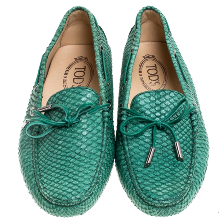مملوكة مسبقًا Tod's Green Python Leather Gommino Driving Loafers Size 39
