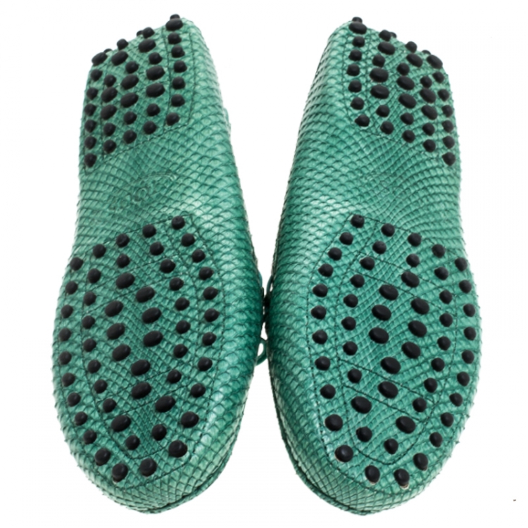 مملوكة مسبقًا Tod's Green Python Leather Gommino Driving Loafers Size 39
