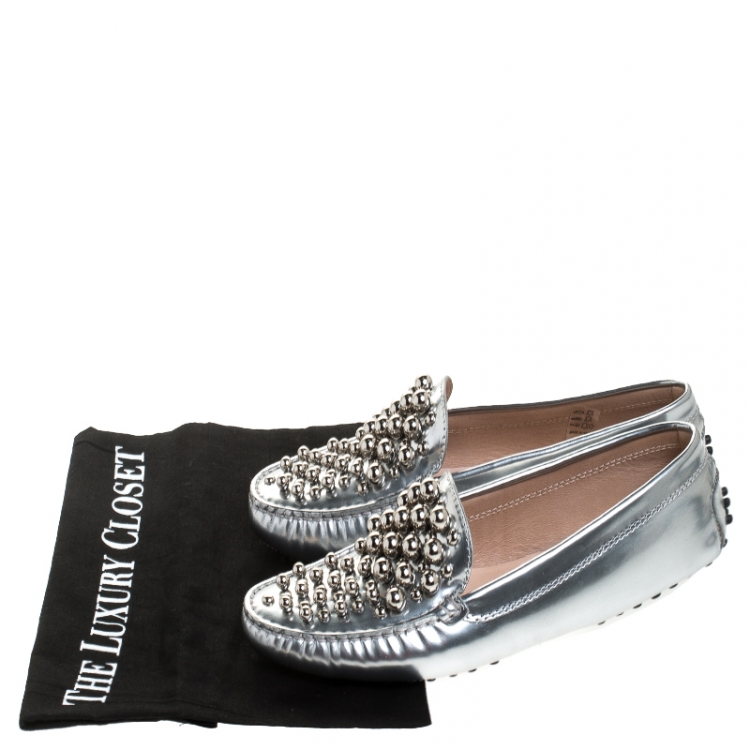 Pre Owned Tod's Metallic Silver Leather Gommini Bolle Embellished Loafers Size 36.5