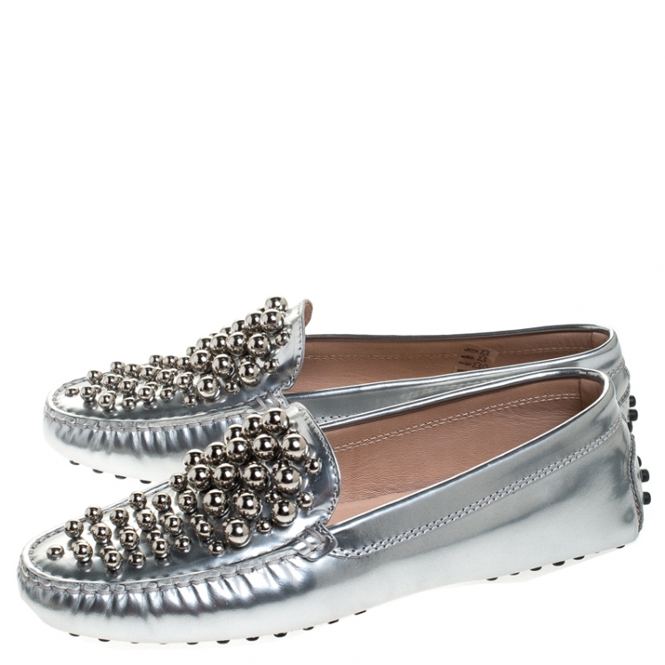 Pre Owned Tod's Metallic Silver Leather Gommini Bolle Embellished Loafers Size 36.5