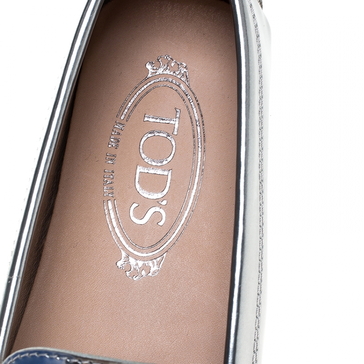 Pre Owned Tod's Metallic Silver Leather Gommini Bolle Embellished Loafers Size 36.5