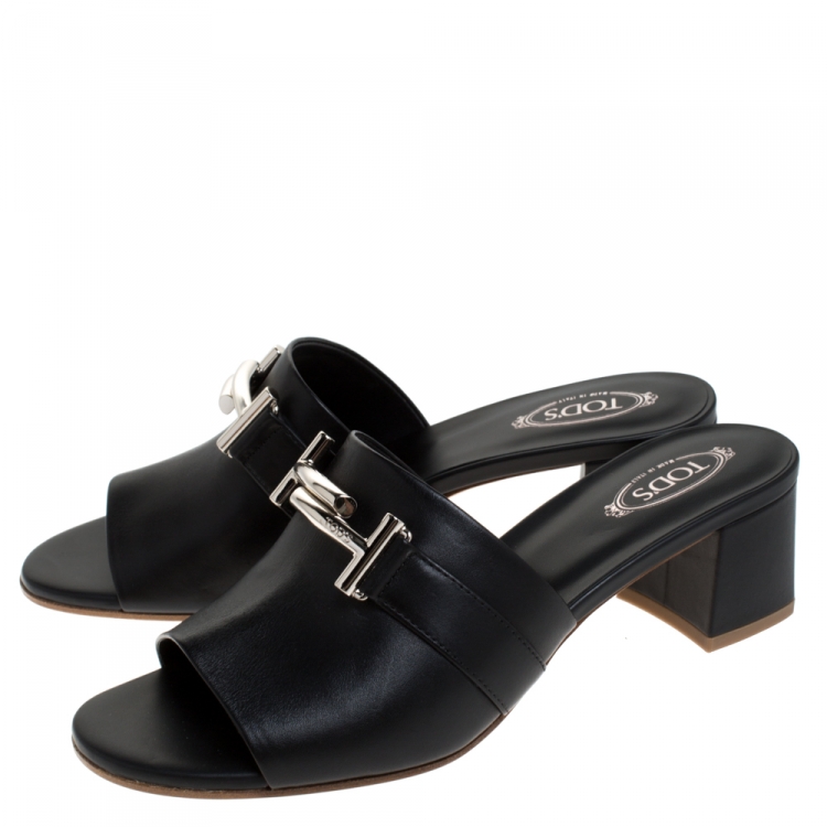 مملوكة مسبقًا Tod's Black Leather Double T Open Toe Sandals Size 37.5
