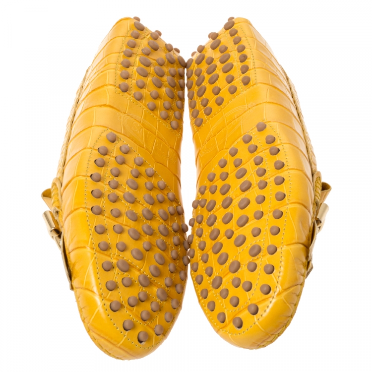 مملوكة مسبقًا Tod's Yellow Croc Embossed Leather Fringe Loafers Size 37