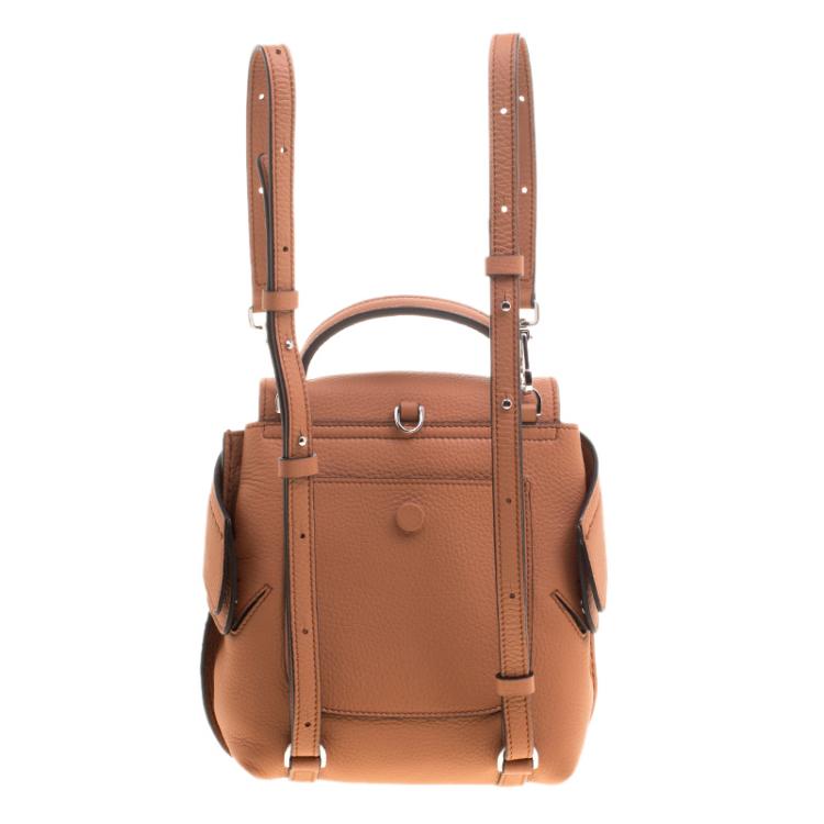 Pre Owned Tod's Brown Leather Mini Wave Top Handle Backpack