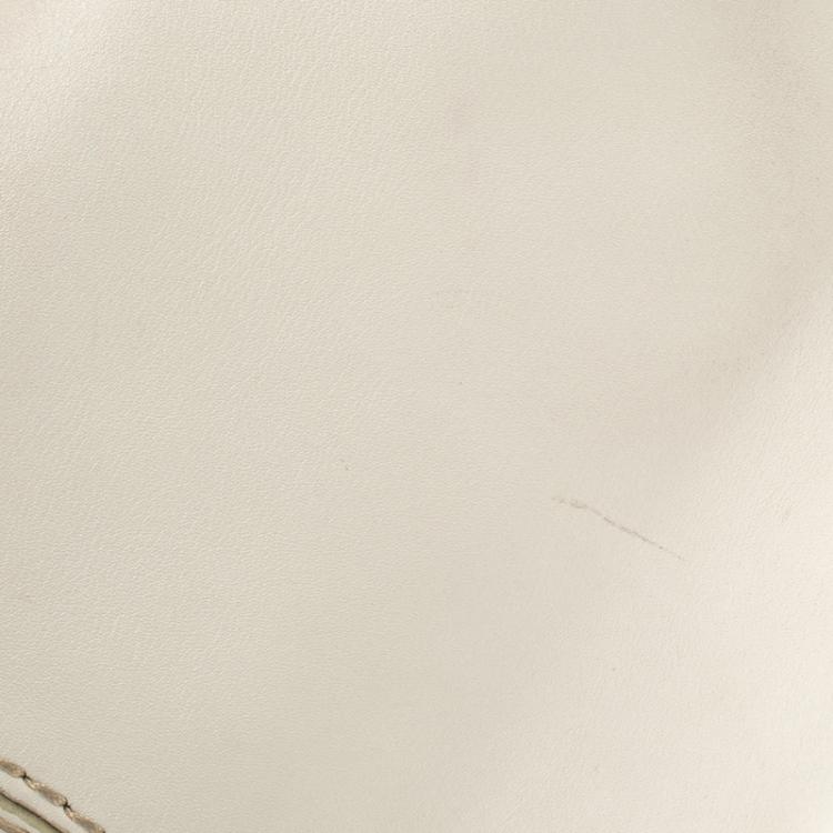 Pre Owned Tod's Off White Leather Shoulder Bag