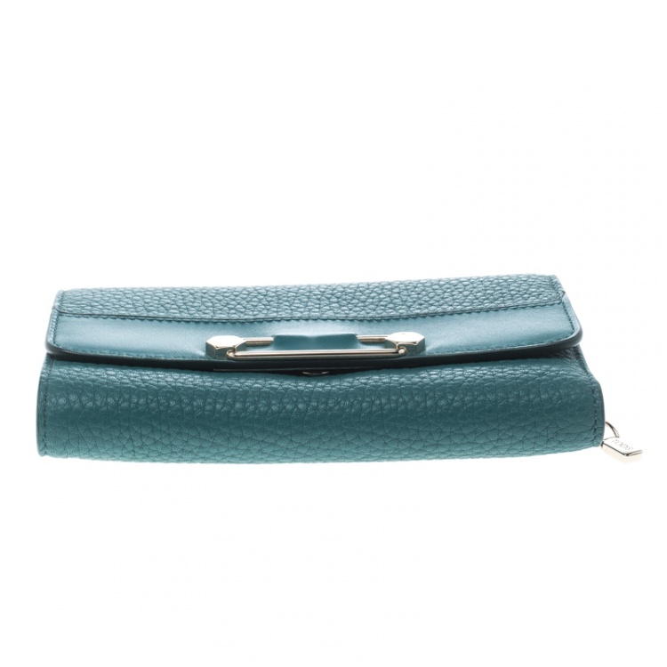 Pre Owned Tod's Green Leather Brooch Wallet