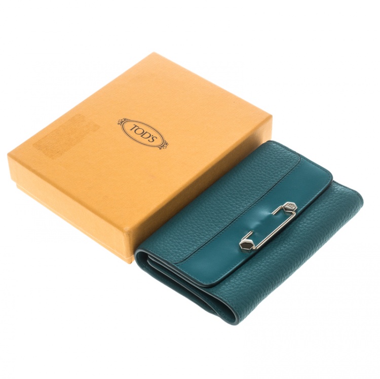 Pre Owned Tod's Green Leather Brooch Wallet