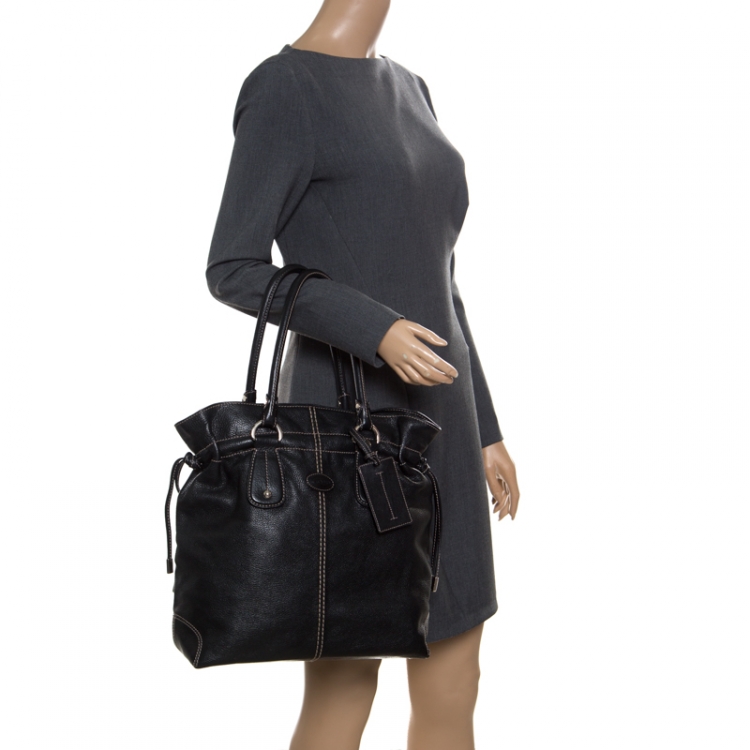 Pre Owned Tod's Black Leather Drawstring Tote