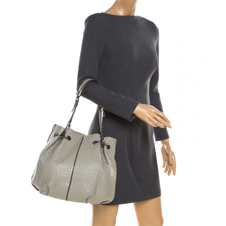 Pre Owned Tod's Grey Patent Leather Signature Drawstring Tote