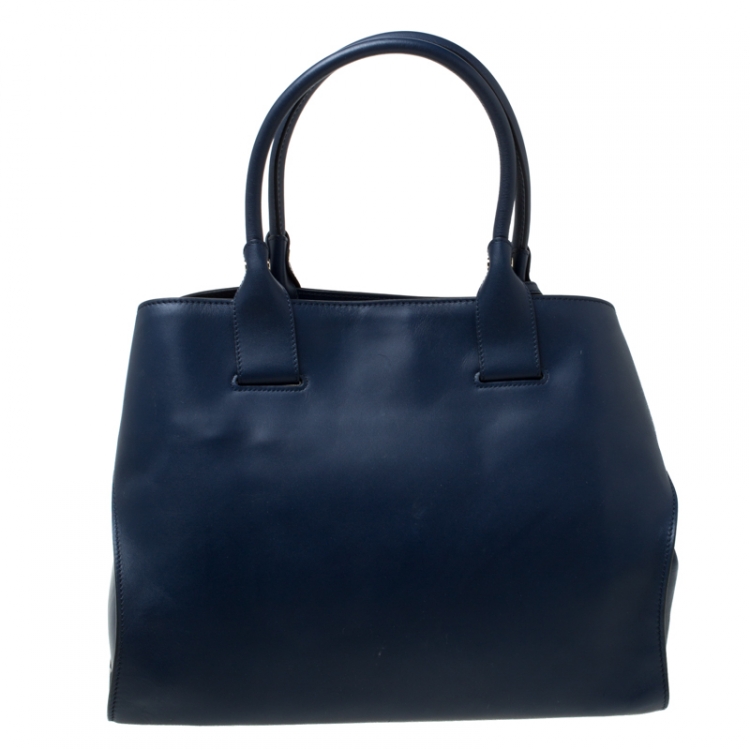 Pre Owned Tod's Blue Leather Cape Shopper Tote