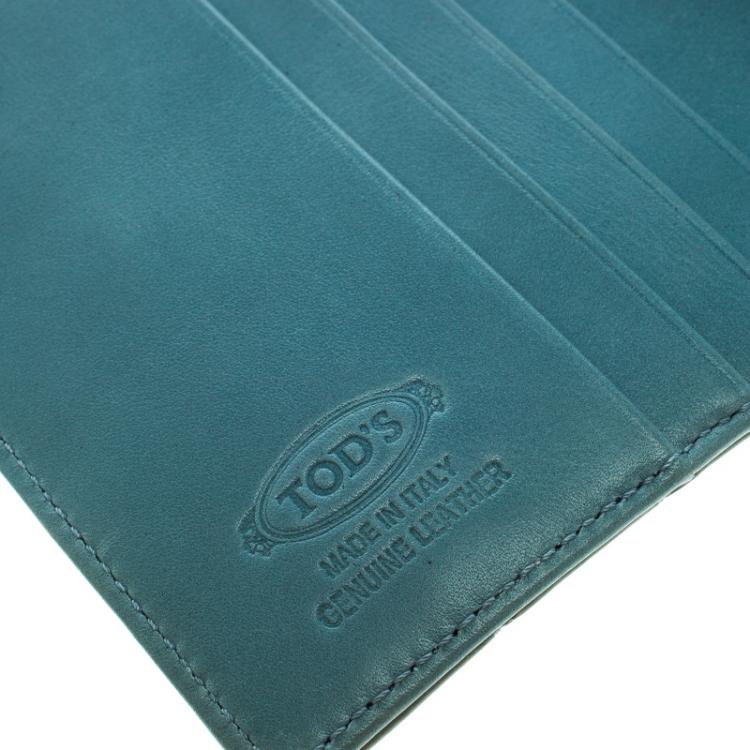 Pre Owned Tod's Baby Blue Alligator Embossed Leather Compact Wallet