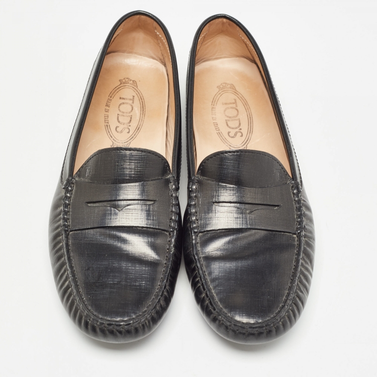 Pre Owned Tod's Black Leather Slip On Loafers Size 39.5
