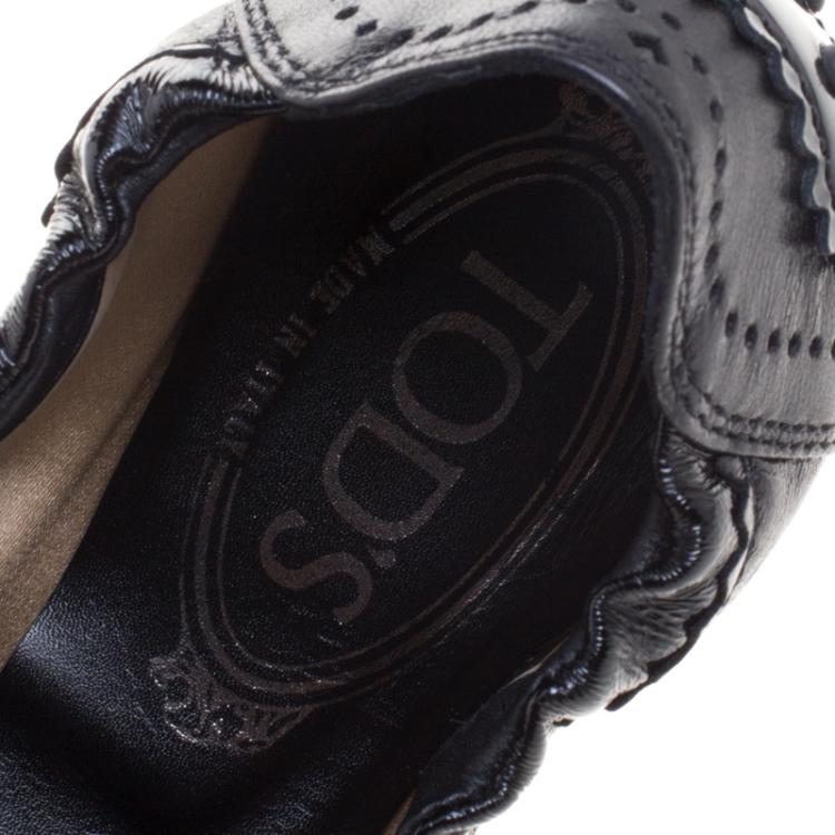 مملوكة مسبقًا Tod's Black Brogue Leather Tassel Ballet Flats Size 38