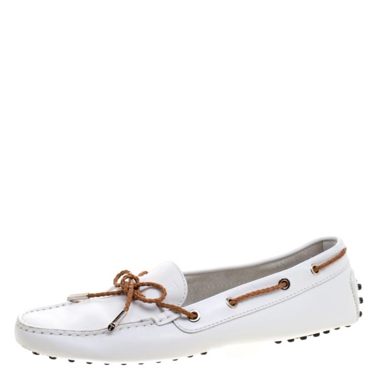 Pre Owned Tod's White Leather Bow Loafers Size 40