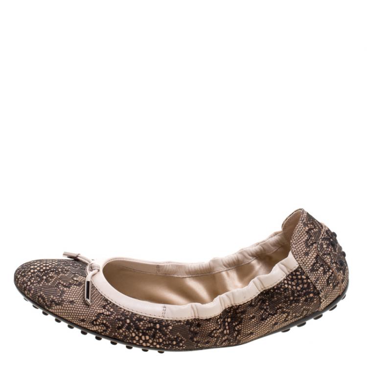 Pre Owned Tod's Two Tone Lace Detail Bow Scrunch Ballet Flats Size 38