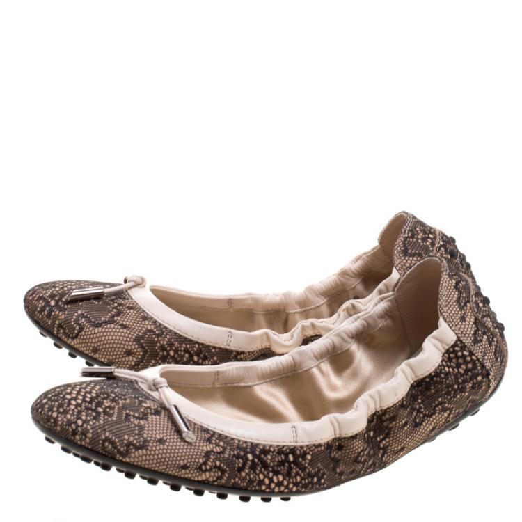 Pre Owned Tod's Two Tone Lace Detail Bow Scrunch Ballet Flats Size 38