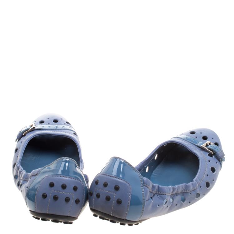 Pre Owned Tod's Cerulean Blue Perforated Leather Buckle Detail Scrunch Ballet Flats Size 41.5