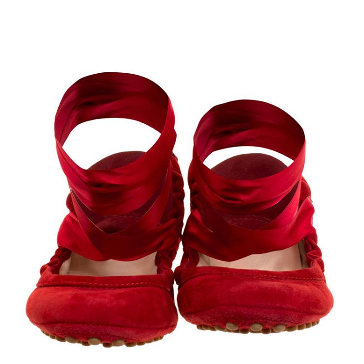 Pre Owned Tod's Cherry Red Suede Ankle Wrap Scrunch Ballet Flats Size 36.5