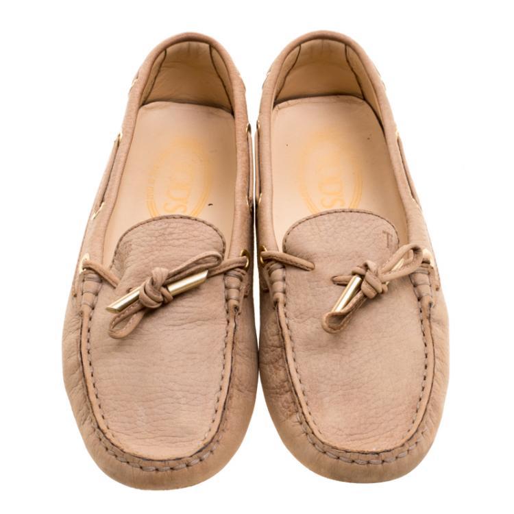 Pre Owned Tod's Beige Leather Bow Loafers Size 37